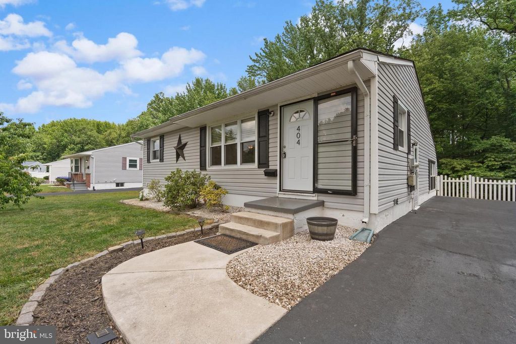 404 TAMARA CIR, Newark, DE 19711