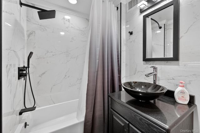 69 S Airmont Road, Suffern, NY 10901