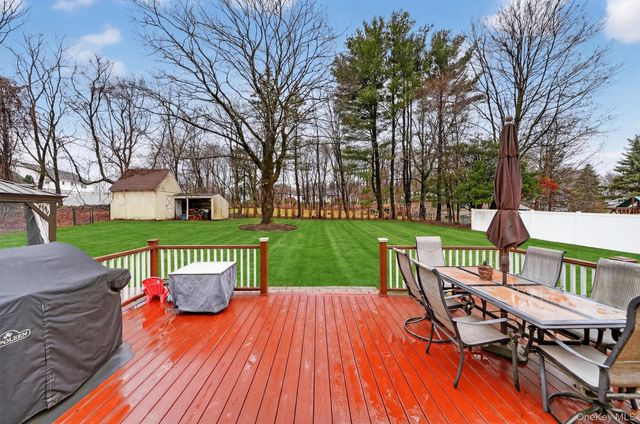 69 S Airmont Road, Suffern, NY 10901