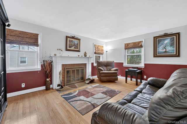 69 S Airmont Road, Suffern, NY 10901