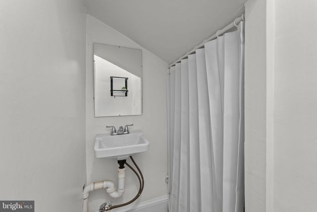 2339 3RD ST NE, Washington, DC 20002
