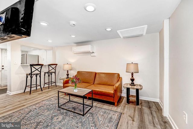 2339 3RD ST NE, Washington, DC 20002