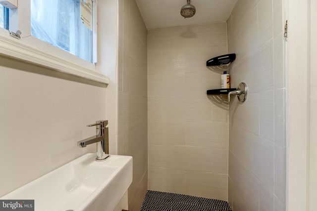 2339 3RD ST NE, Washington, DC 20002