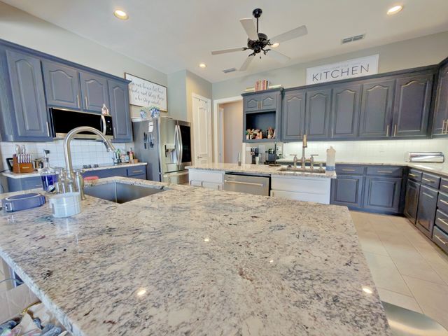 451 Land Of Goshen Drive, Springtown, TX 76082