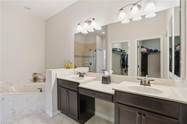 20604 Chestnut Ridge DR, North Fort Myers, FL 33917