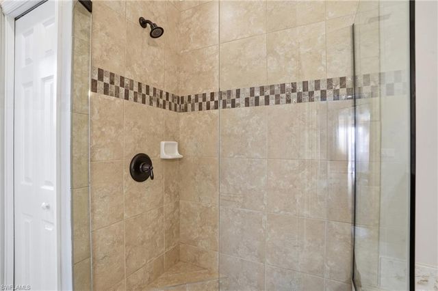 20604 Chestnut Ridge DR, North Fort Myers, FL 33917