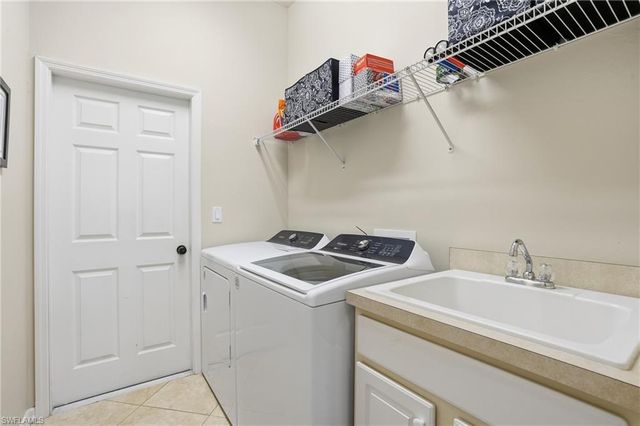 20604 Chestnut Ridge DR, North Fort Myers, FL 33917