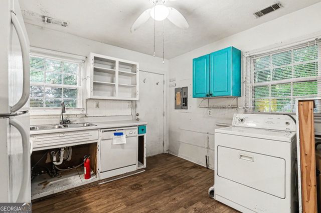 790 Slaton Street, Forest Park, GA 30297