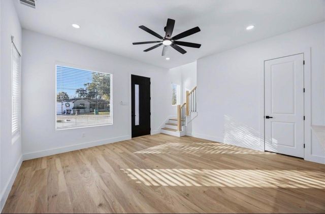 3923 Aledo Street B, Houston, TX 77051