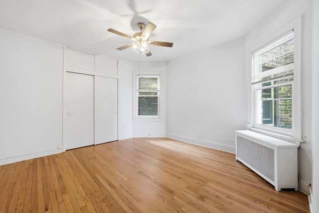 7806 S CREGIER Avenue, Chicago, IL 60649
