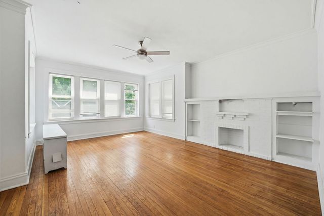 7806 S CREGIER Avenue, Chicago, IL 60649
