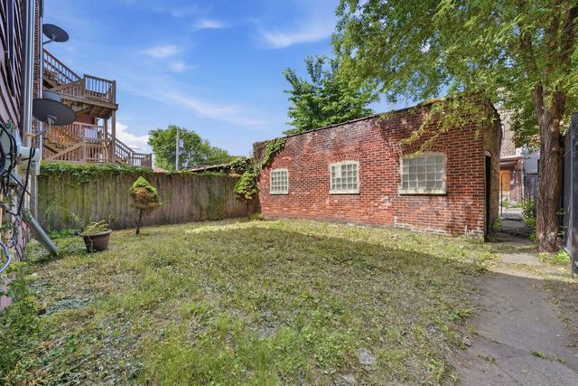 7806 S CREGIER Avenue, Chicago, IL 60649