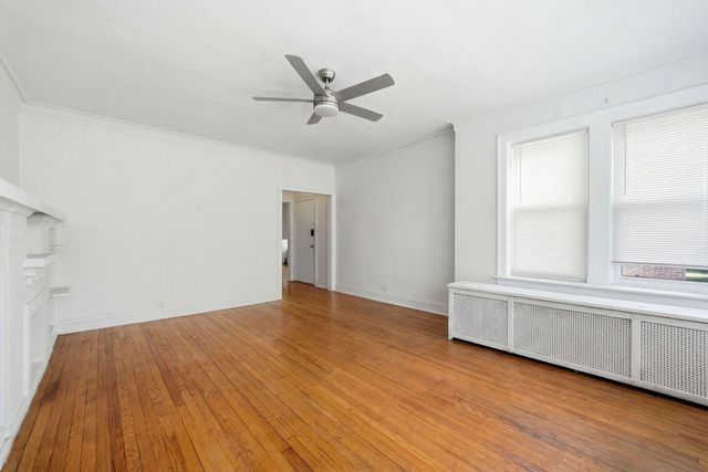 7806 S CREGIER Avenue, Chicago, IL 60649