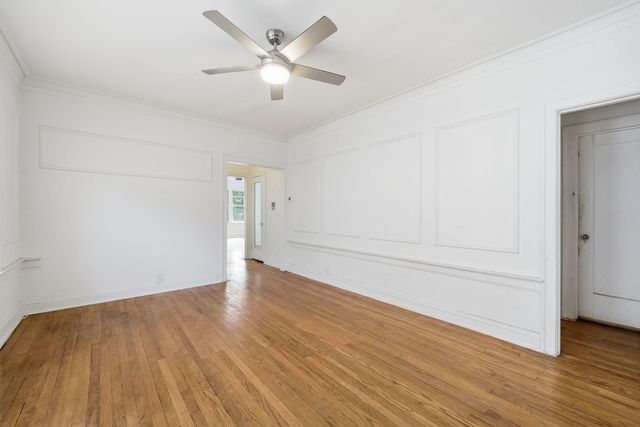 7806 S CREGIER Avenue, Chicago, IL 60649