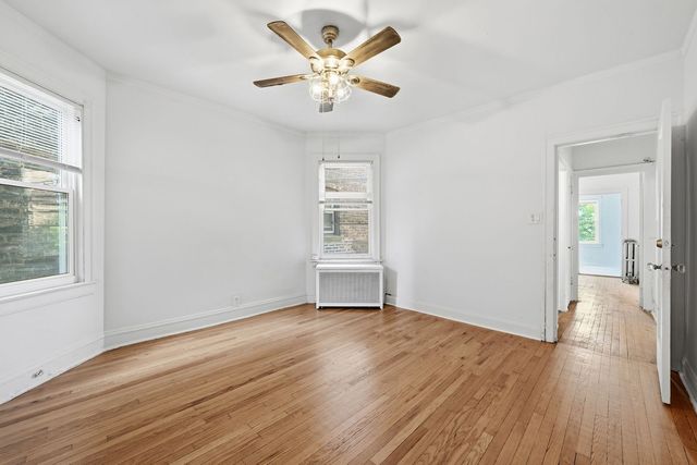 7806 S CREGIER Avenue, Chicago, IL 60649