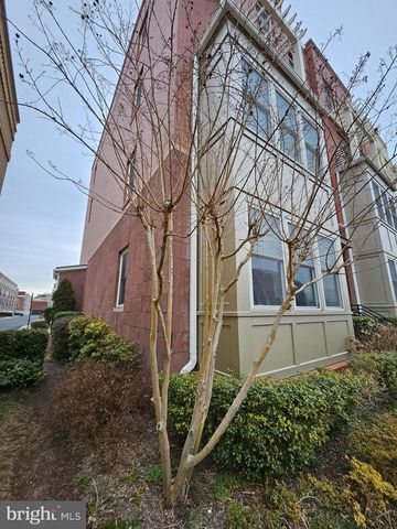 620 E HOWELL AVE #101, Alexandria, VA 22301