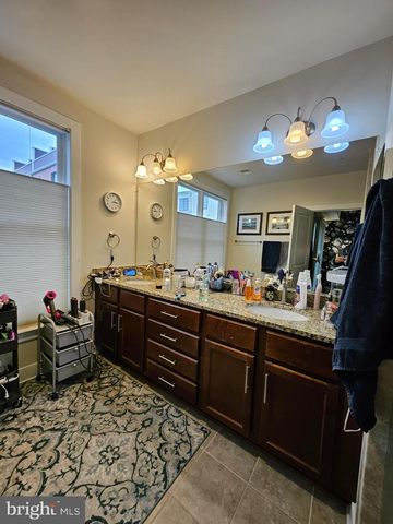 620 E HOWELL AVE #101, Alexandria, VA 22301