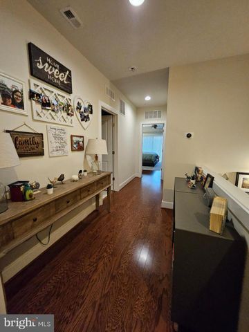 620 E HOWELL AVE #101, Alexandria, VA 22301