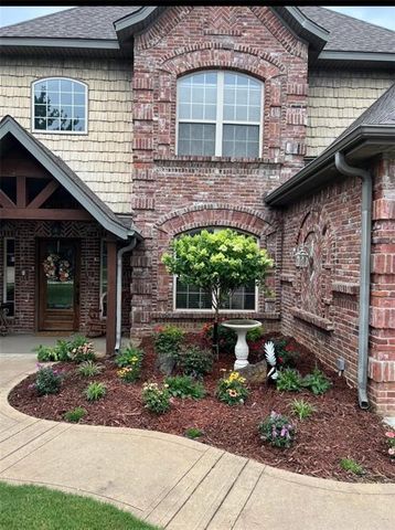 4002 SW Town Vu Road, Bentonville, AR 72712