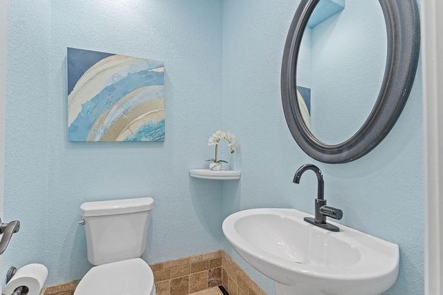 4002 SW Town Vu Road, Bentonville, AR 72712