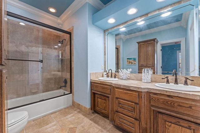 4002 SW Town Vu Road, Bentonville, AR 72712