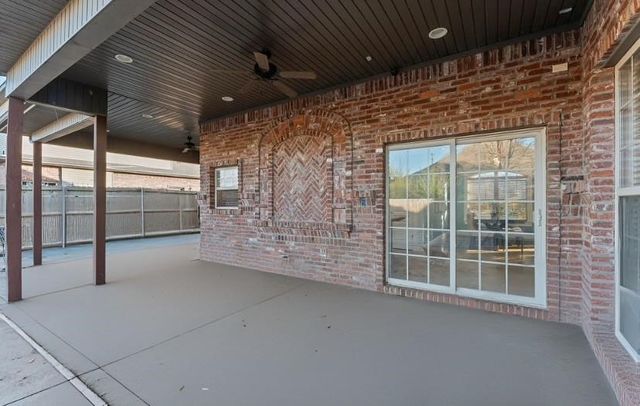 4002 SW Town Vu Road, Bentonville, AR 72712