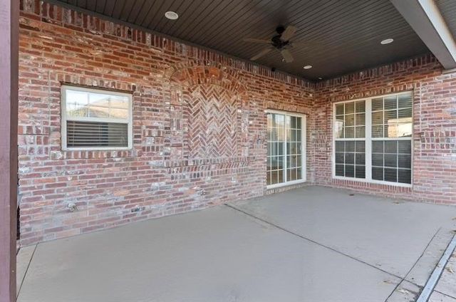 4002 SW Town Vu Road, Bentonville, AR 72712