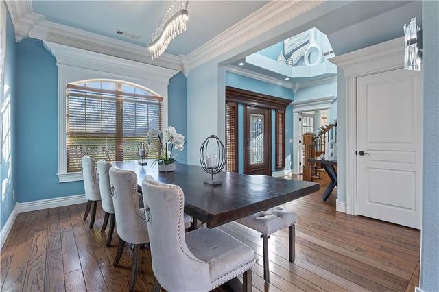 4002 SW Town Vu Road, Bentonville, AR 72712