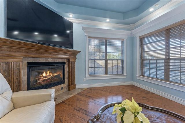 4002 SW Town Vu Road, Bentonville, AR 72712