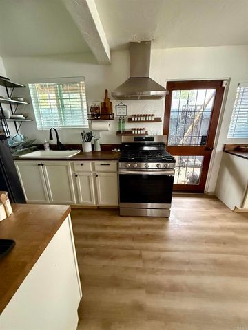 1229 E Madison Avenue, El Cajon, CA 92021