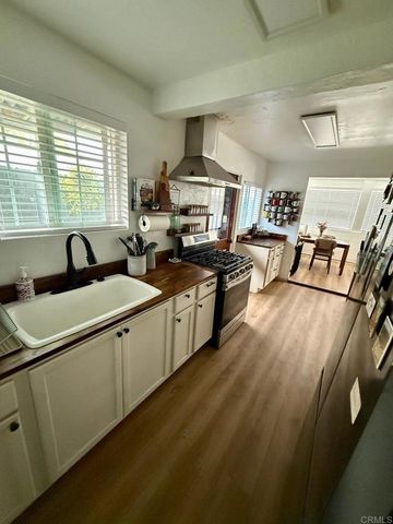 1229 E Madison Avenue, El Cajon, CA 92021