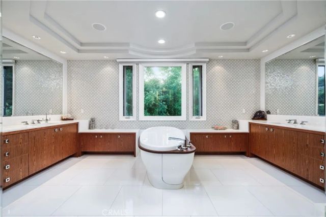 1051 Oak Canyon Lane, Glendora, CA 91741