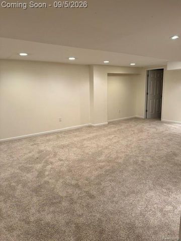 572 Tennyson, Rochester Hills, MI 48307