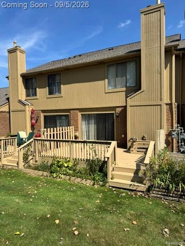 572 Tennyson, Rochester Hills, MI 48307