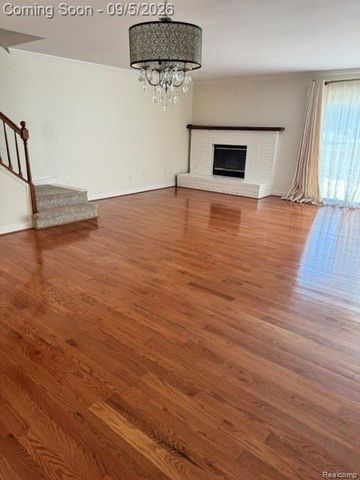 572 Tennyson, Rochester Hills, MI 48307