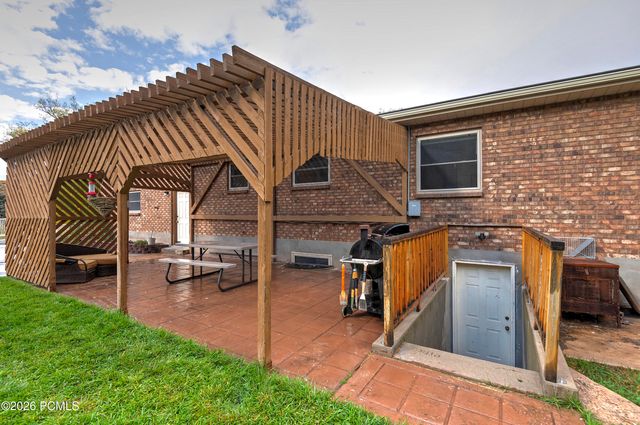 2575 W State Road 32, Peoa, UT 84061