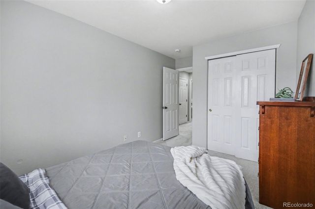 1070 Thornbury Place, Highlands Ranch, CO 80129