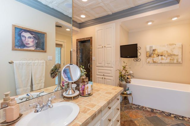 2419 Crockett Street, Amarillo, TX 79109