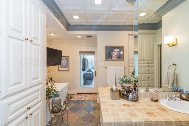 2419 Crockett Street, Amarillo, TX 79109