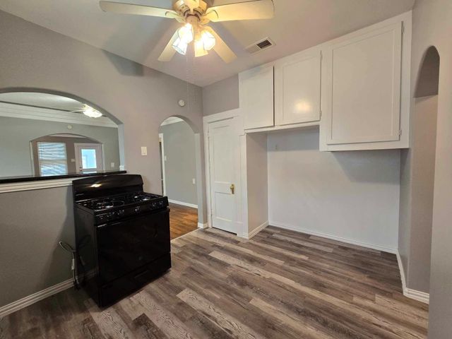 3125 Illinois Street, Baytown, TX 77520
