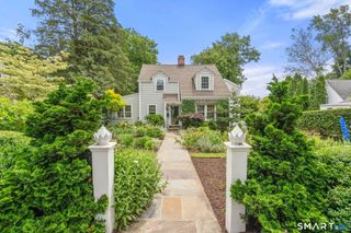 252 Shoreham Village Drive, Fairfield, CT 06824