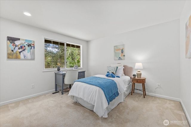 4422 238th Place SE, Sammamish, WA 98029