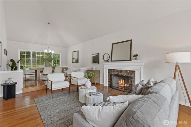 4422 238th Place SE, Sammamish, WA 98029