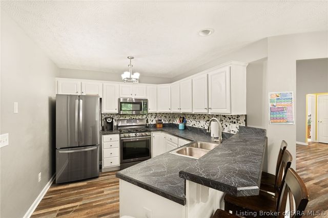 2490 W Haven Drive NW, Corydon, IN 47112