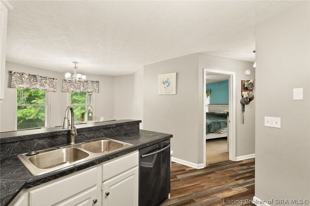 2490 W Haven Drive NW, Corydon, IN 47112