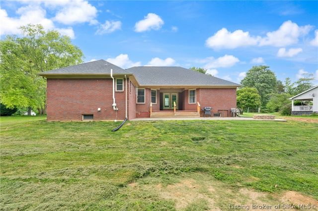 2490 W Haven Drive NW, Corydon, IN 47112