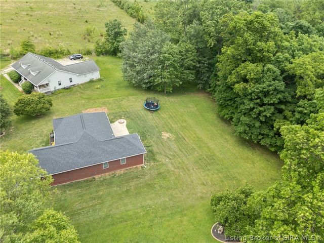2490 W Haven Drive NW, Corydon, IN 47112