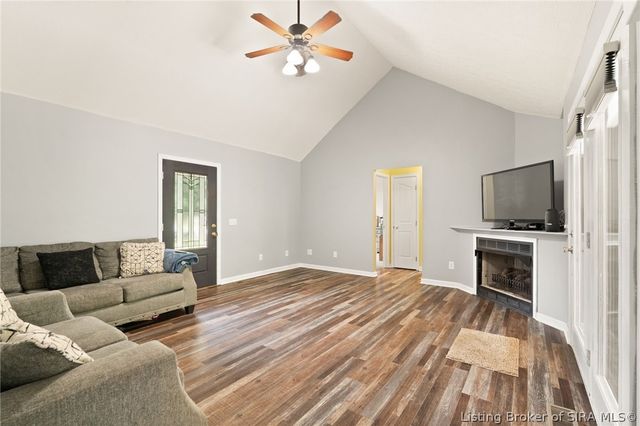 2490 W Haven Drive NW, Corydon, IN 47112
