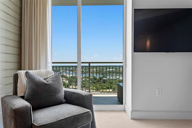 450 KNIGHTS RUN AVENUE 1704, Tampa, FL 33602