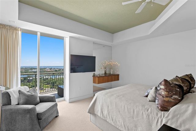 450 KNIGHTS RUN AVENUE 1704, Tampa, FL 33602